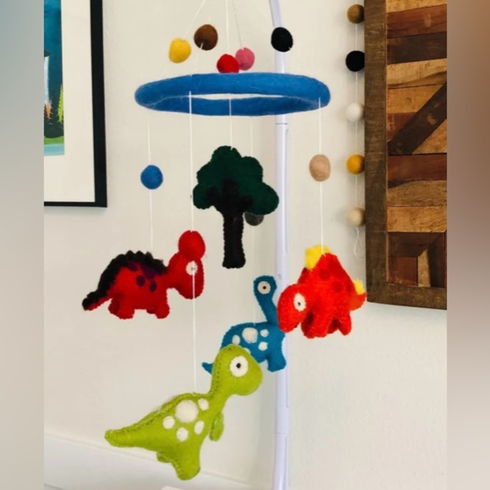 Dinosaur Crib Mobile for Nursery Handmade Natural Wool Felt NWT